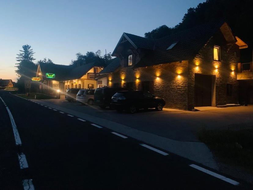 Motel Heaven Zgornje Dobrenje Exterior foto